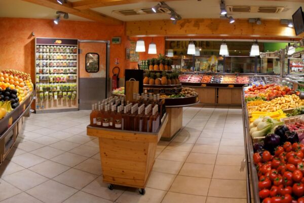 Les halles paul Bocuse magasin