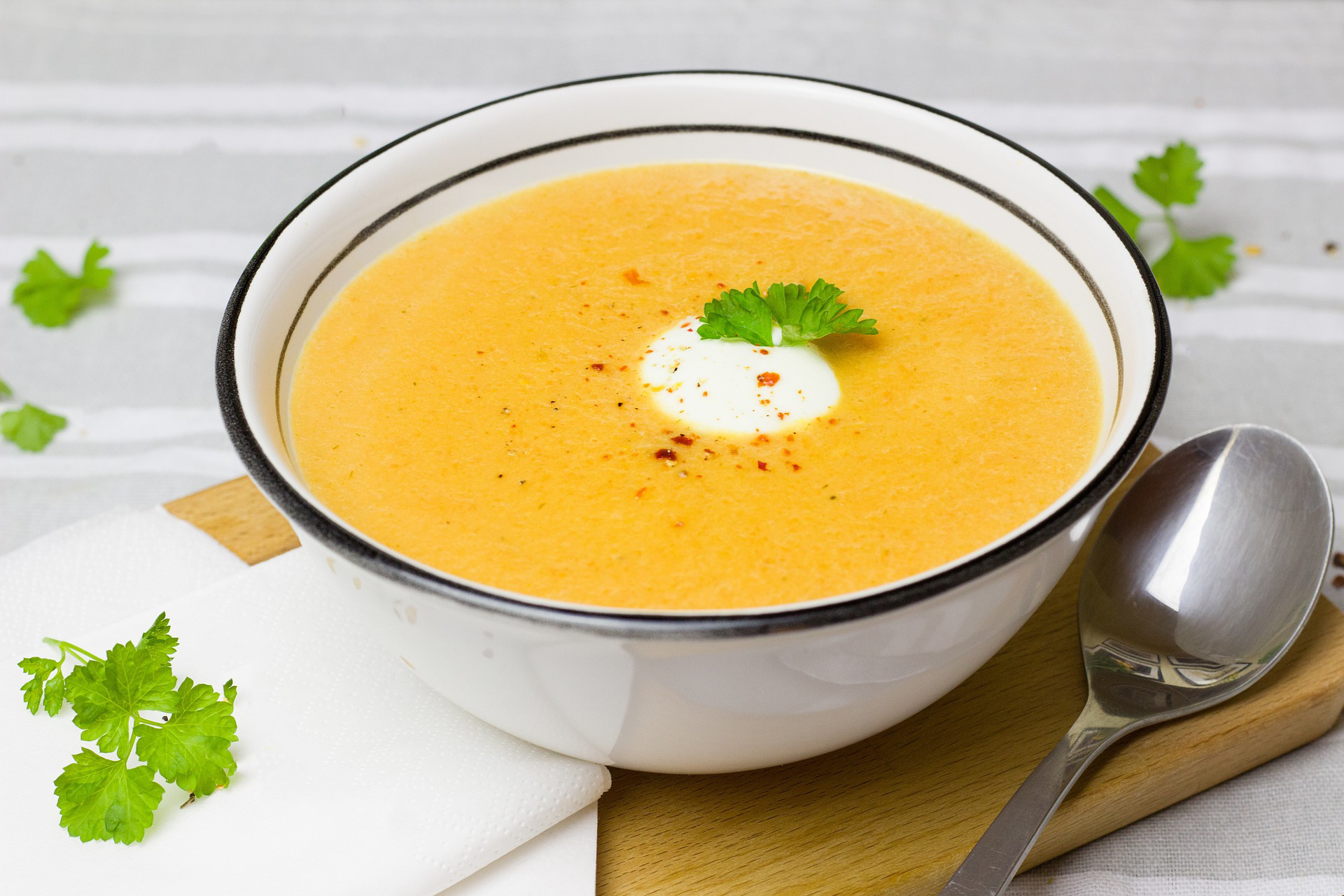 Velouté de patates douces au lait de coco