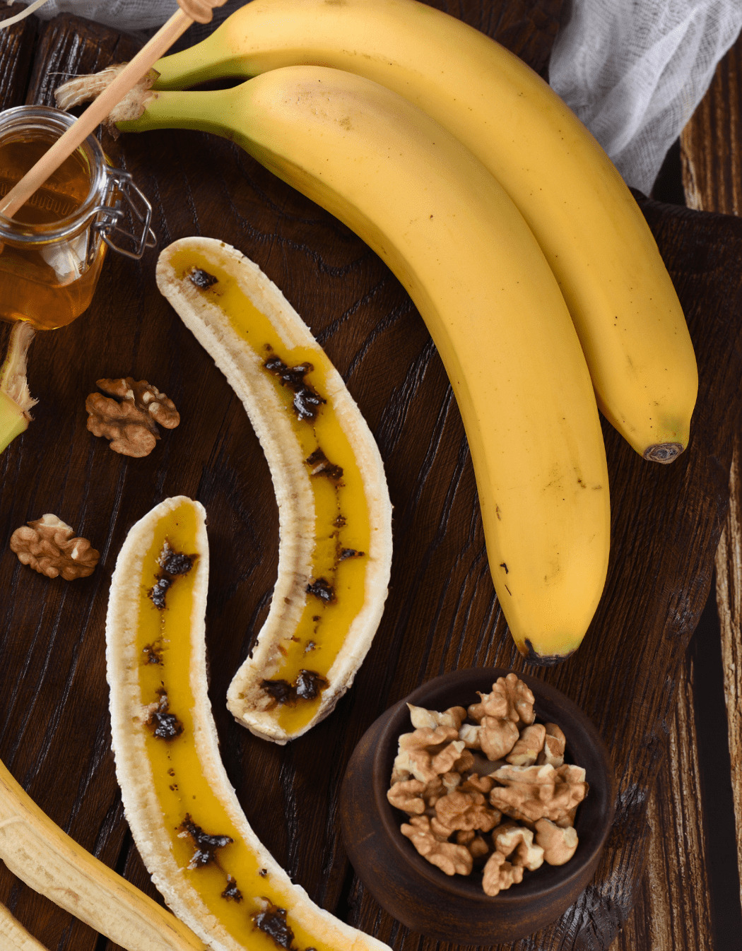 Bananes rôties aux noix et au miel